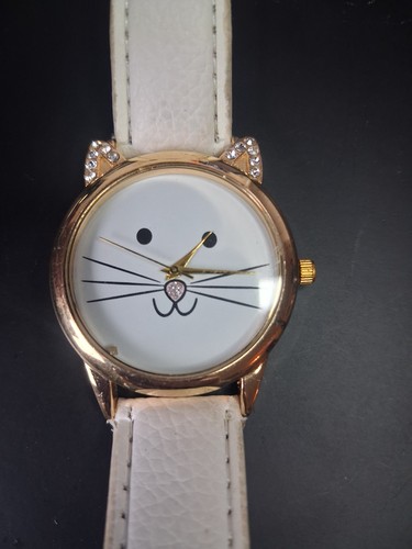Vintage gold tone crystal - gold,